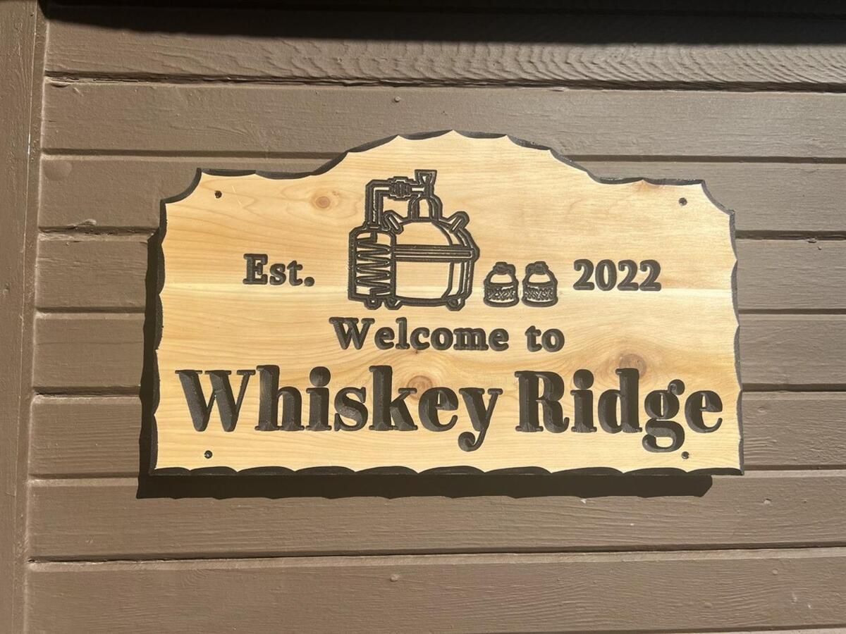 ピジョンフォージ Whiskey Ridge 3 Bdrm Cabin-Firepit, Fenced Yard, Hot Tubヴィラ エクステリア 写真